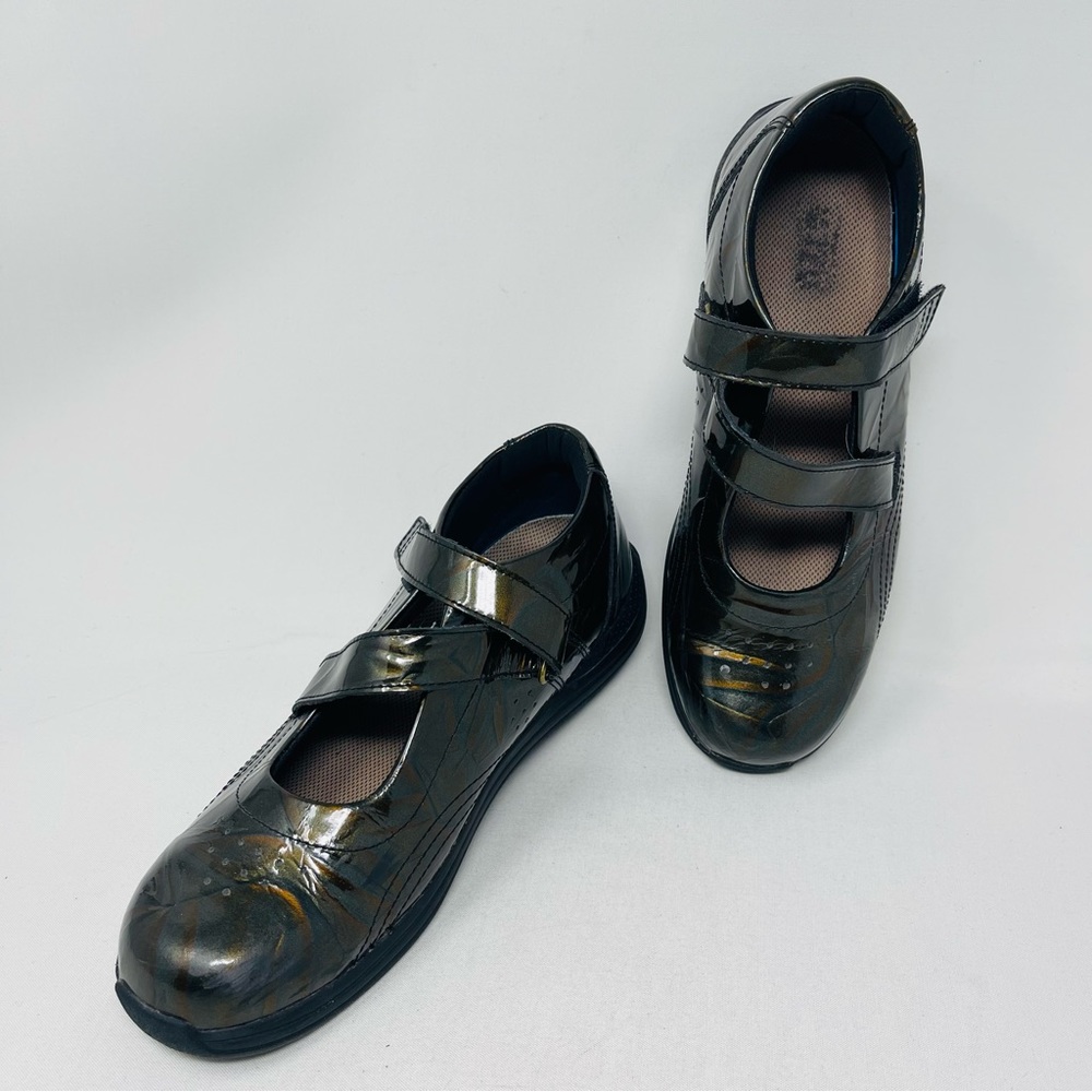 DREW a comfort shoes size 8.5